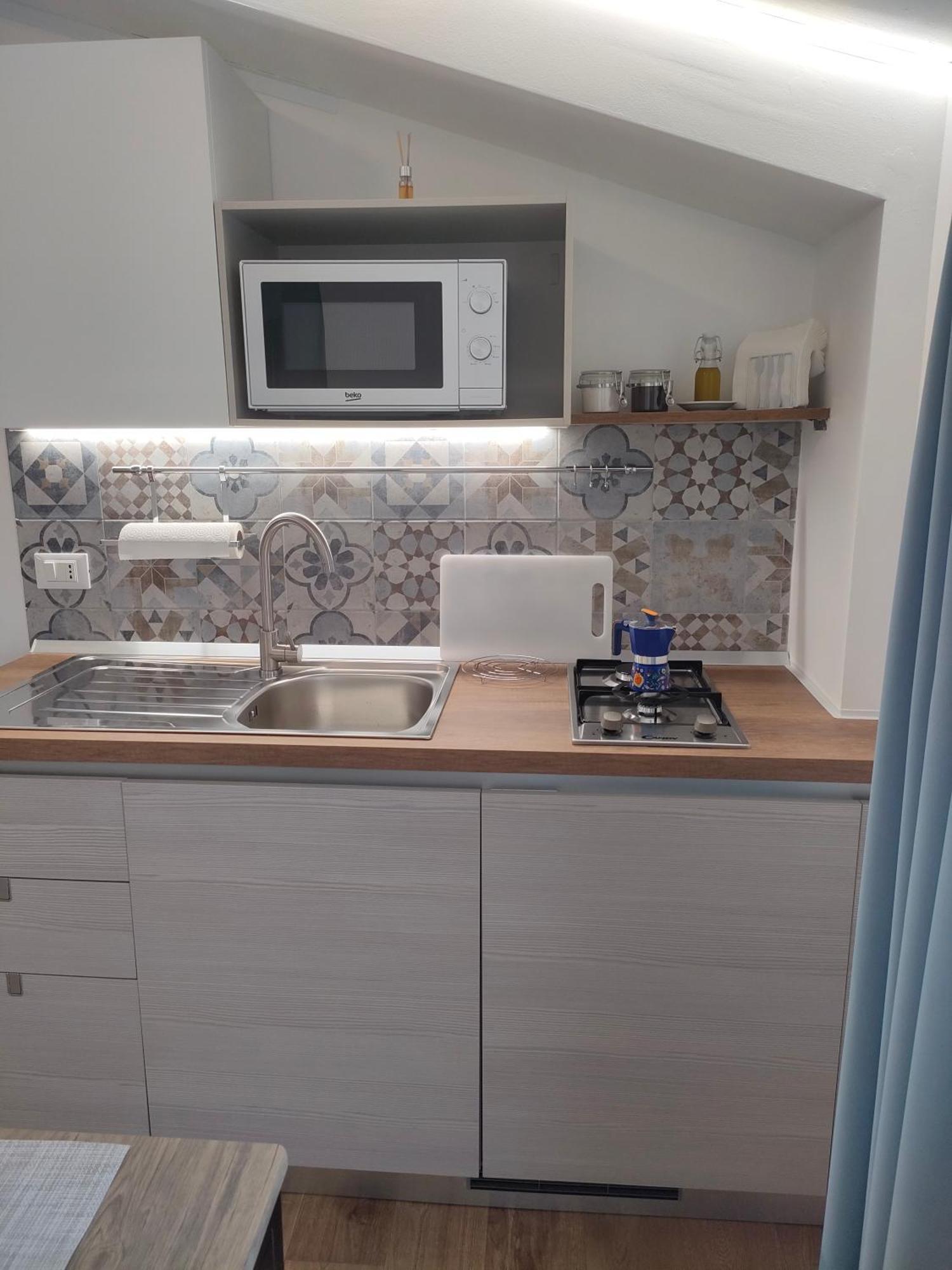 Dh Studio Apartments Кастелламмаре-дель-Голфо Экстерьер фото