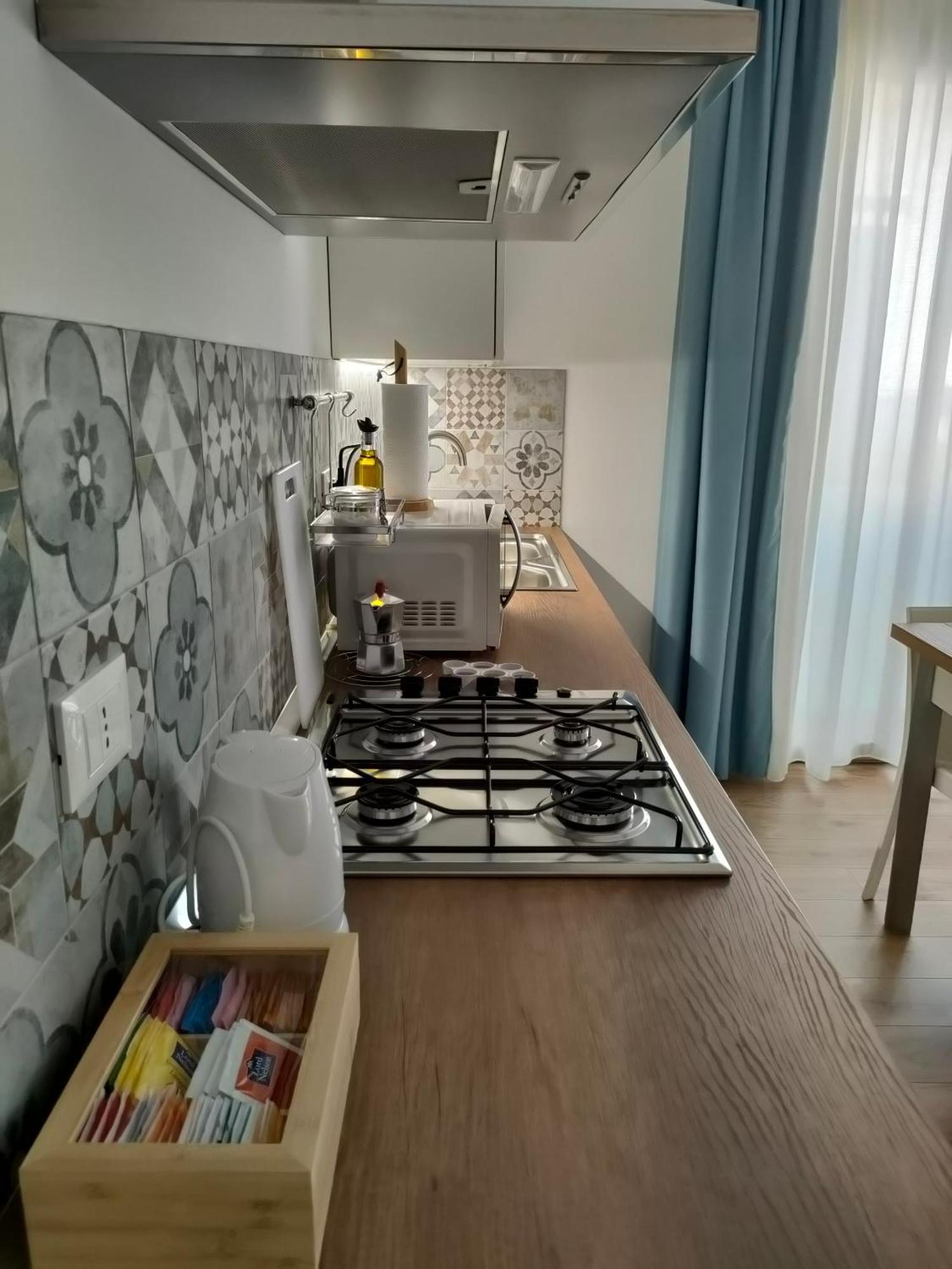 Dh Studio Apartments Кастелламмаре-дель-Голфо Экстерьер фото
